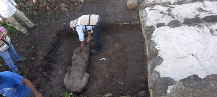 Escultura Dual Descubierta en Oxkintok es la Primera en su Tipo Localizada en este Antiguo Sitio Maya - AlternativaTlx Escultura Dual Descubierta en Oxkintok es la Primera en su Tipo Localizada en este Antiguo Sitio Maya - AlternativaTlx