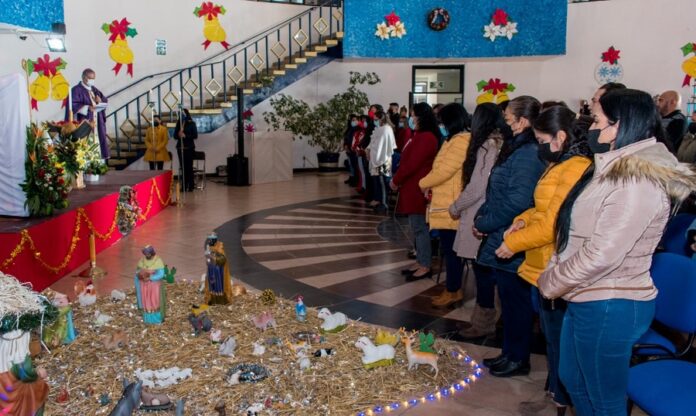 Misa de Acción de Gracias por Fin de Año en la Universidad Metropolitana de Tlaxcala - AlternativaTlx