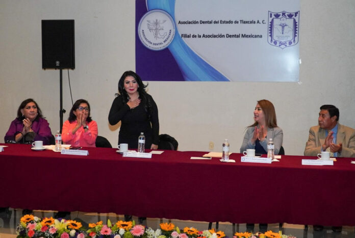 Reconoce la Asociación Dental Mexicana (ADM) filial Tlaxcala a Alejandra Ramírez Ortiz - AlternativaTlx