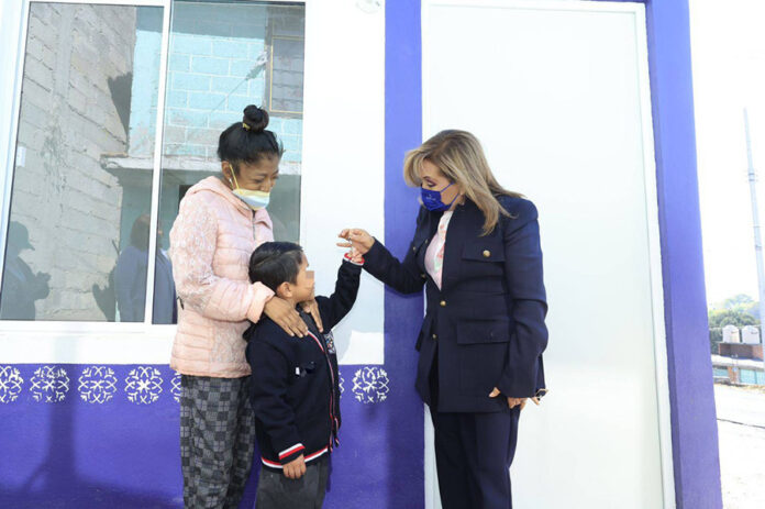 Entregó Gobernadora Lorena Cuéllar Acciones de Vivienda a Familias Vulnerables de Tlaxcala - AlternativaTlx