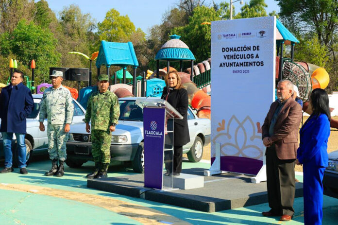 Gobierno del Estado y OFS Entregan 12 Vehículos a Municipios para Contribuir con Tareas de Seguridad - AlternativaTlx Gobierno del Estado y OFS Entregan 12 Vehículos a Municipios para Contribuir con Tareas de Seguridad - AlternativaTlx