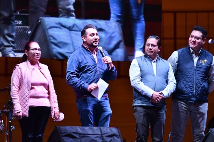 Más de 7 Mil Menores Festejan el Día de Reyes en Huamantla - AlternativaTlx Más de 7 Mil Menores Festejan el Día de Reyes en Huamantla - AlternativaTlx