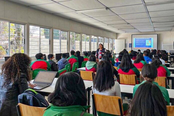 Imparten Plática sobre Prevención de la Violencia a Estudiantes de Huamantla en el Día Naranja - AlternativaTlx