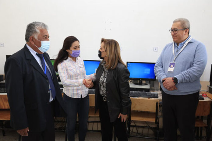 Alumnos de telesecundaria en Nopalucan Reciben Aula Didáctica y Equipamiento - AlternativaTlx Alumnos de telesecundaria en Nopalucan Reciben Aula Didáctica y Equipamiento - AlternativaTlx