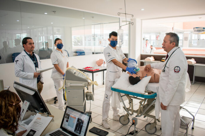 Aplican Exámenes de Promoción para Médicos Residentes del ISSSTE en el Hospital de Simulaciones Médicas de la UMT - AlternativaTlx