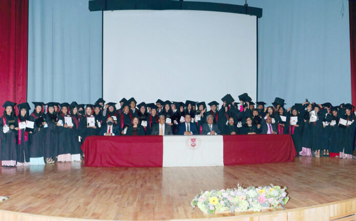 Culminaron Estudios en la UATx Profesionales de la Educación - AlternativaTlx