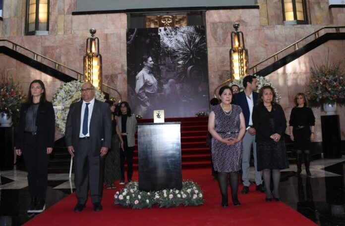 Despiden con Emotivo Homenaje a la Escultora Ángela Gurría en el Palacio de Bellas Artes - AlternativaTlx Despiden con Emotivo Homenaje a la Escultora Ángela Gurría en el Palacio de Bellas Artes - AlternativaTlx
