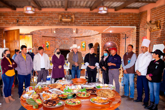 La Secretaría de Impulso Agropecuario y la Universidad Metropolitana de Tlaxcala Imparten Taller a Productores Acuícolas Estatales - AlternativaTlx