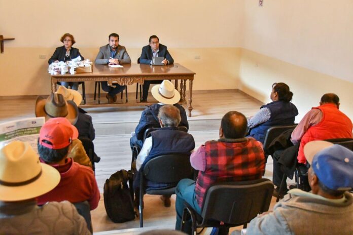 Se Reúne Salvador Santos Cedillo con Representantes de Comisariados Ejidales de Huamantla - AlternativaTlx