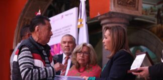 Atestiguó Gobernadora Lorena Cuéllar Entrega de “Presea del Centenario del Nacimiento de Tlacuilo–Tlamatini” - AlternativaTlx