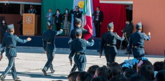 La Universidad Metropolitana de Tlaxcala Conmemora el Día de la Bandera - AlternativaTlx