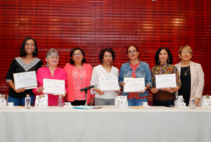 Dialogan en la UATx sobre Mujeres y el Arte - AlternativaTlx Dialogan en la UATx sobre Mujeres y el Arte - AlternativaTlx