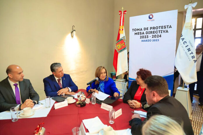 Encabezó Gobernadora Lorena Cuéllar Toma de Protesta a Mesa Directiva de Canacintra Tlaxcala - AlternativaTlx Encabezó Gobernadora Lorena Cuéllar Toma de Protesta a Mesa Directiva de Canacintra Tlaxcala - AlternativaTlx