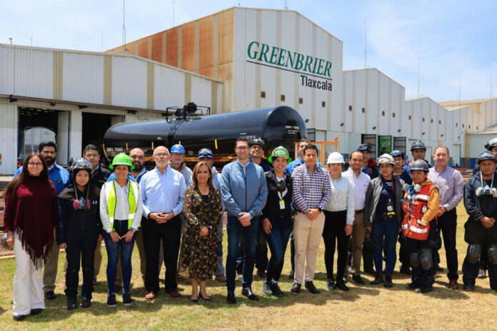 Visitó Gobernadora Lorena Cuéllar la Empresa Greenbrier en CIX I de Tetla - AlternativaTlx Visitó Gobernadora Lorena Cuéllar la Empresa Greenbrier en CIX I de Tetla - AlternativaTlx