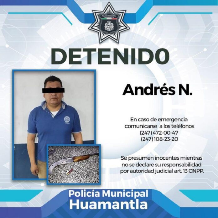 Aseguran Policías de Huamantla a Persona con Arma de Fuego al Interior del Tianguis Municipal - AlternativaTlx