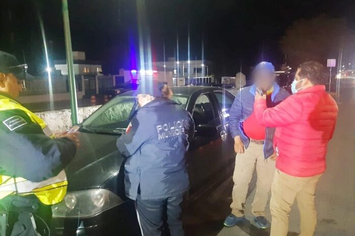 Policía de Huamantla Previene Accidentes Viales con Puntos de Revisión con Alcoholímetro - AlternativaTlx