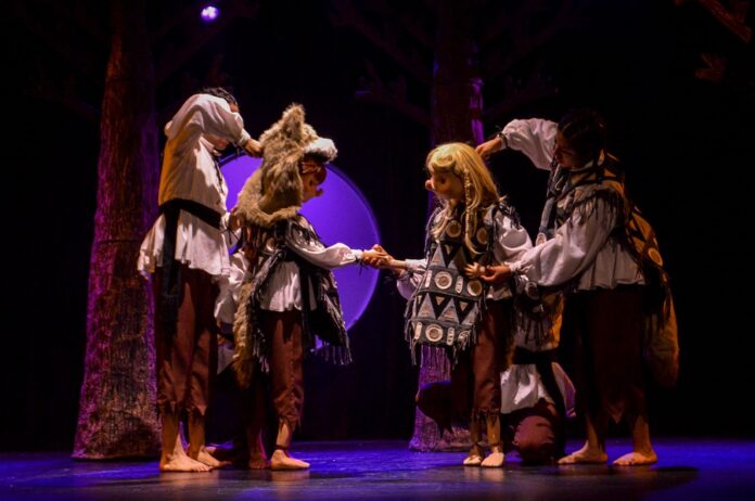 La Maleta Teatro de Óscar Reyes, un Apapacho para la Infancia Xalapeña - AlternativaTlx