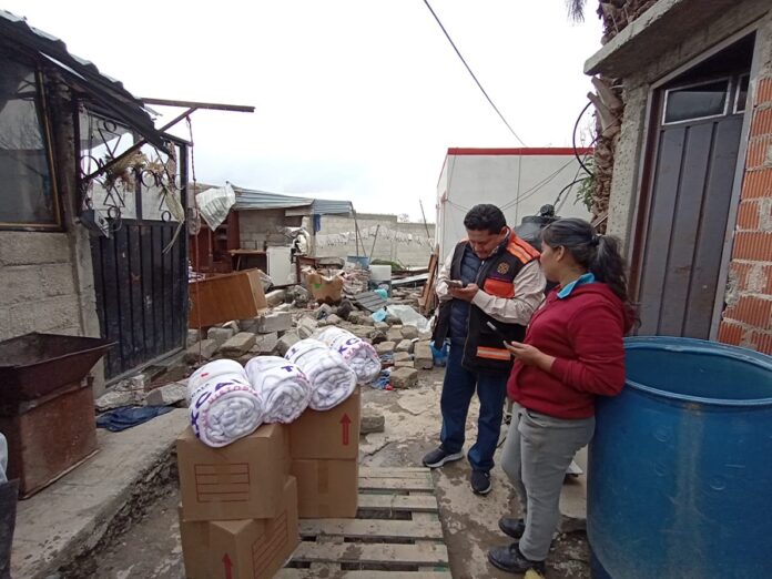 Entrega Coordinación Estatal de Protección Civil Apoyos a Familias Afectadas por Granizada - AlternativaTlx