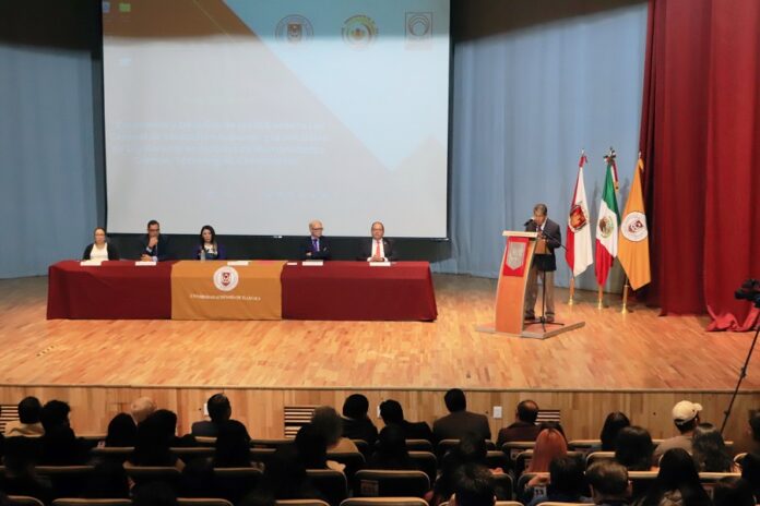 Analizan en la UATx los Desafíos de la Educación Superior en México - AlternativaTlx
