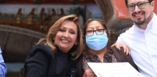Entregaron Gobierno del Estado e Infonavit Reconocimientos a Derechohabientes Tlaxcaltecas - AlternativaTlx