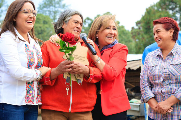 Entregó Gobernadora Lorena Cuéllar 10 Nuevos Cuartos Dormitorios a Familias Vulnerables - AlternativaTlx