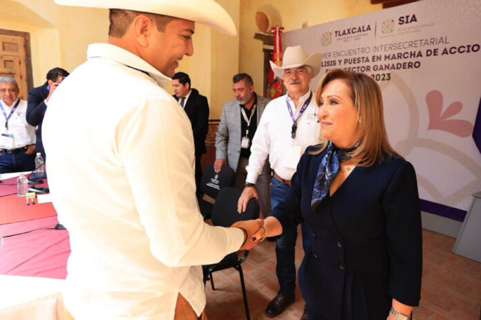 WhatsApp Image 2023-05-18 at 2.33.46 PM Inaugura Gobernadora Primer Encuentro Intersecretarial del Sector Ganadero - AlternativaTlx