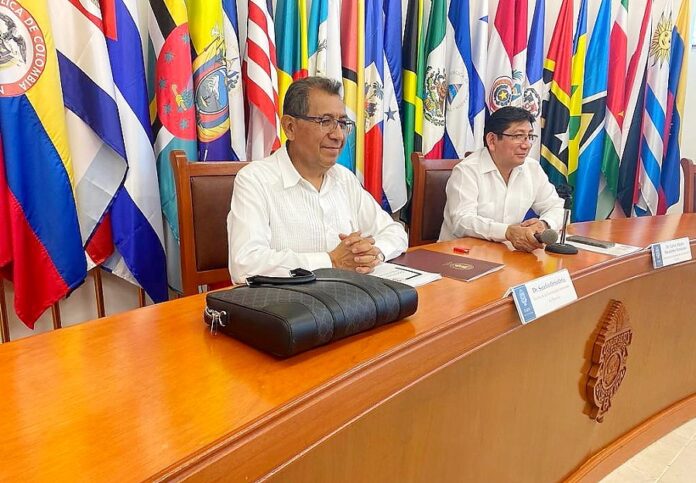 Presentó Rector de la UATx Doctorado en Derecho y Argumentación Jurídica en la Universidad Autónoma de Yucatán - AlternativaTlx