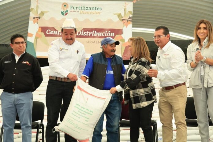 Atestiguó Gobernadora Entrega de Insumos del Programa Fertilizantes para el Bienestar - AlternativaTlx