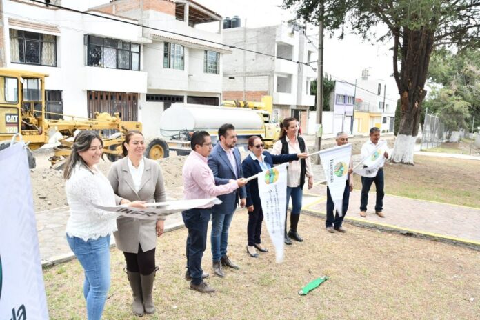 Más Calles Pavimentadas Mejoran y Dignifican el Lugar en el que Vivimos: Salvador Santos Cedillo - AlternativaTlx