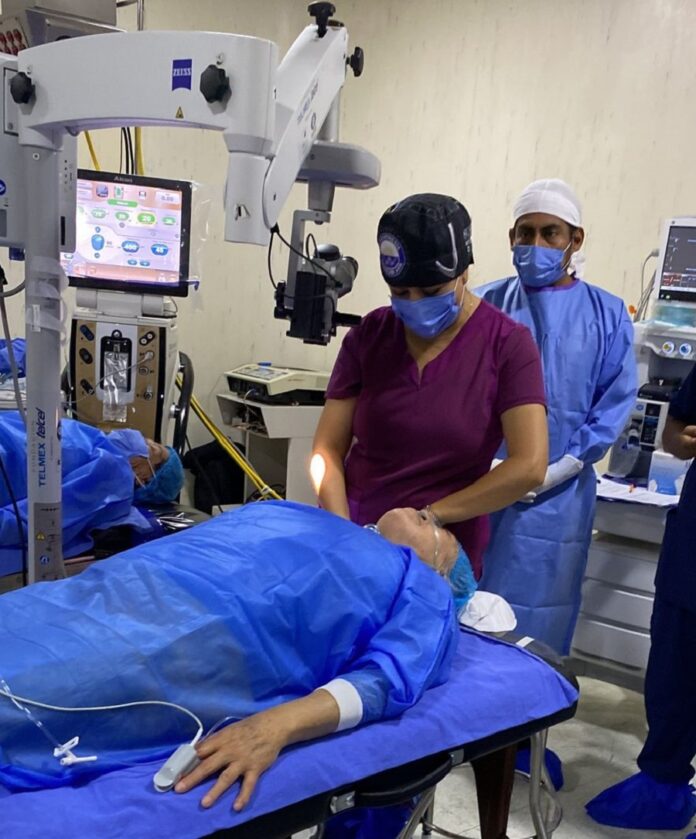 Realiza IMSS Tlaxcala Jornada de Cirugía de Catarata en HGZ/MF No. 2 de Apizaco - AlternativaTlx
