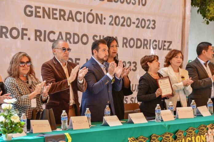 Anuncia Salvador Santos Cedillo Construcción de Techumbre en Secundaria Justo Sierra - AlternativaTlx