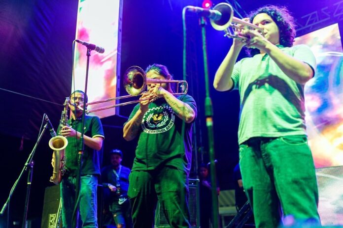 El Grupo Musical Ska Zoque 'La Sexta Vocal' Promueve la Cultura Zoque a través de la Música - AlternativaTlx
