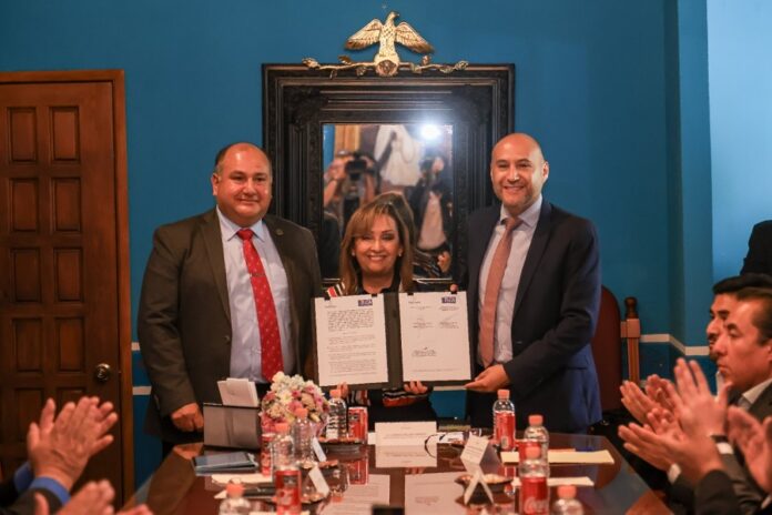 Firma Gobierno del Estado Convenios en Materia de Conciliación Laboral - AlternativaTlx