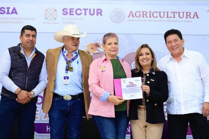 Inauguró Gobernadora Lorena Cuéllar XXIX Congreso Internacional de Actualización Apícola - AlternativaTlx