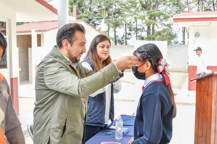 Llama Salvador Santos Cedillo a Fortalecer los Valores de Niños y Jóvenes Huamantlecos - AlternativaTlx