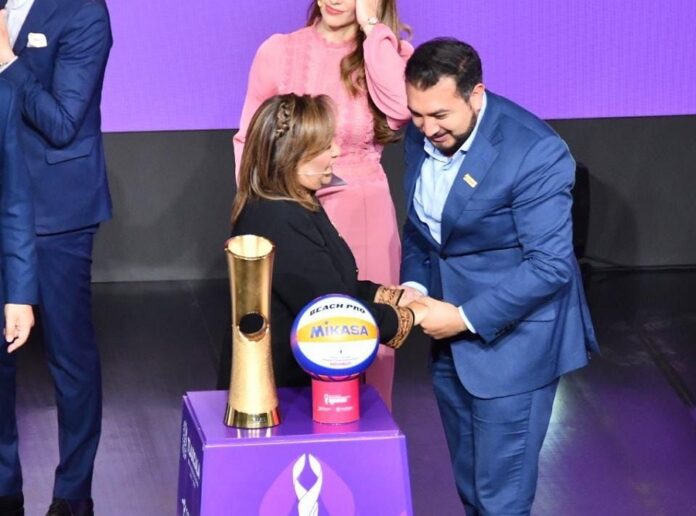 Asiste Salvador Santos Cedillo al Sorteo Oficial del Campeonato del Mundial de Voleibol de Playa 2023 - AlternativaTlx