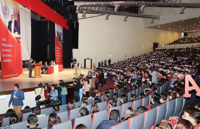 La UATx Culturiza y Transforma a la Sociedad: Rector - AlternativaTlx