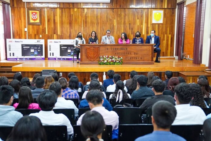 Avanza UATx en Estrategia de Modernización y Vanguardia en las Aulas - AlternativaTlx