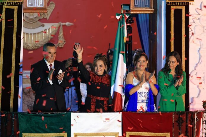 Encabezó Gobernadora Lorena Cuéllar CCXIII Aniversario del Grito de Independencia - AlternativaTlx