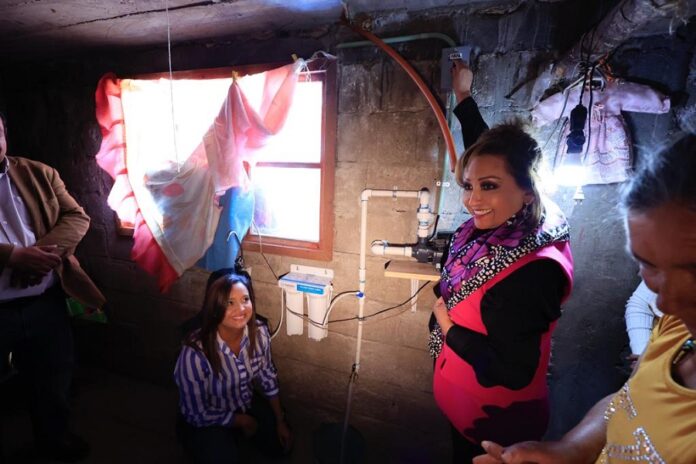 Inicia Gobernadora Lorena Cuéllar Programa “Captación del Agua”. - AlternativaTlx