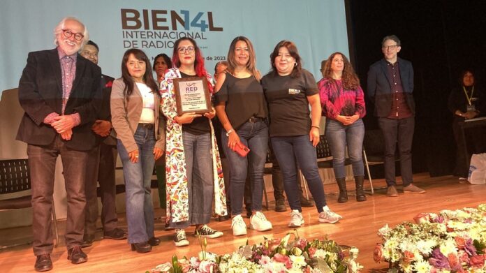 La RED México Entrega Reconocimiento a “Su Casa y Otros Viajes” por 30 Años de Trayectoria - AlternativaTlx
