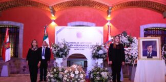 Rinde Gobierno del Estado Homenaje Luctuoso a Ex Gobernador Tulio Hernández Gómez. - AlternativaTlx