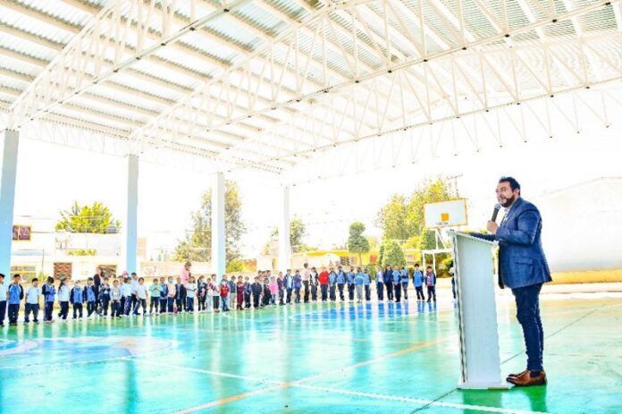 Seguiremos Motivando a las Niñas y Niños de Huamantla a Cumplir sus Sueños Salvador Santos Cedillo. - AlternativaTlx
