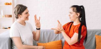 Una Reflexión Sobre la Importancia de la Lengua de Señas - AlternativaTlx