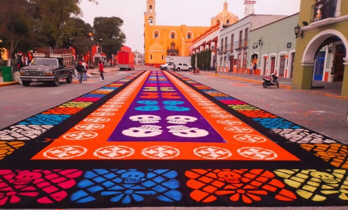 Alfombras y Tapetes Elaborados por Habitantes de Huamantla, Tlaxcala, Obras de Arte que Impresionan al Mundo - AlternativaTlx
