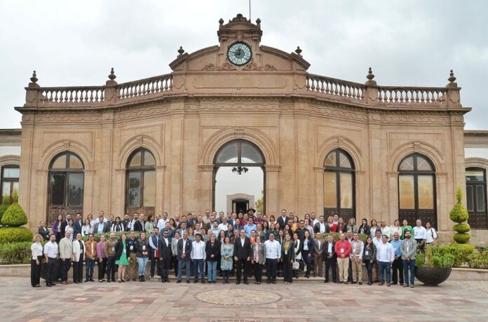 Avanza Tlaxcala 12 Lugares en Combate al Rezago Educativo - AlternativaTlx