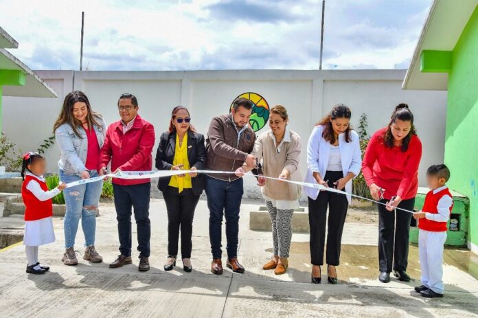 Entrega Salvador Santos Cedillo Barda Perimetral en Preescolar del Pueblo de Chapultepec - AlternativaTlx