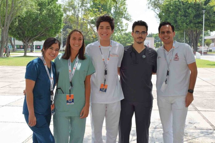 Estudiantes Italianos de Medicina Viven la Experiencia UAG. - AlternativaTlx