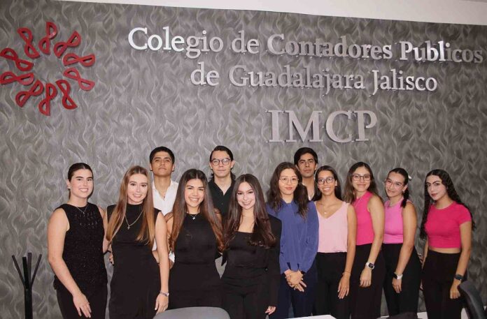 Estudiantes de Contaduría de la UAG Ganan Certamen de Conocimientos - AlternativaTlx Estudiantes de Contaduría de la UAG Ganan Certamen de Conocimientos - AlternativaTlx