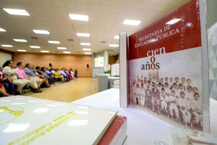 Líderes Revolucionarios, con Profundo Respeto por el Magisterio, las Escuelas y los Libros de Texto SEP - AlternativaTlx